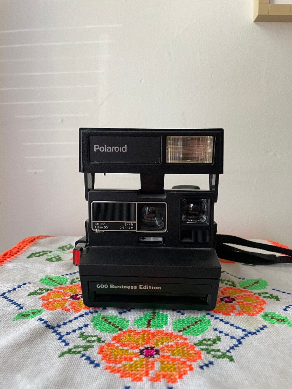 Vintage 80s Polaroid 600 Business Edition